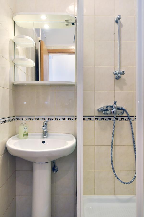 Apartment Tesla Загреб Экстерьер фото