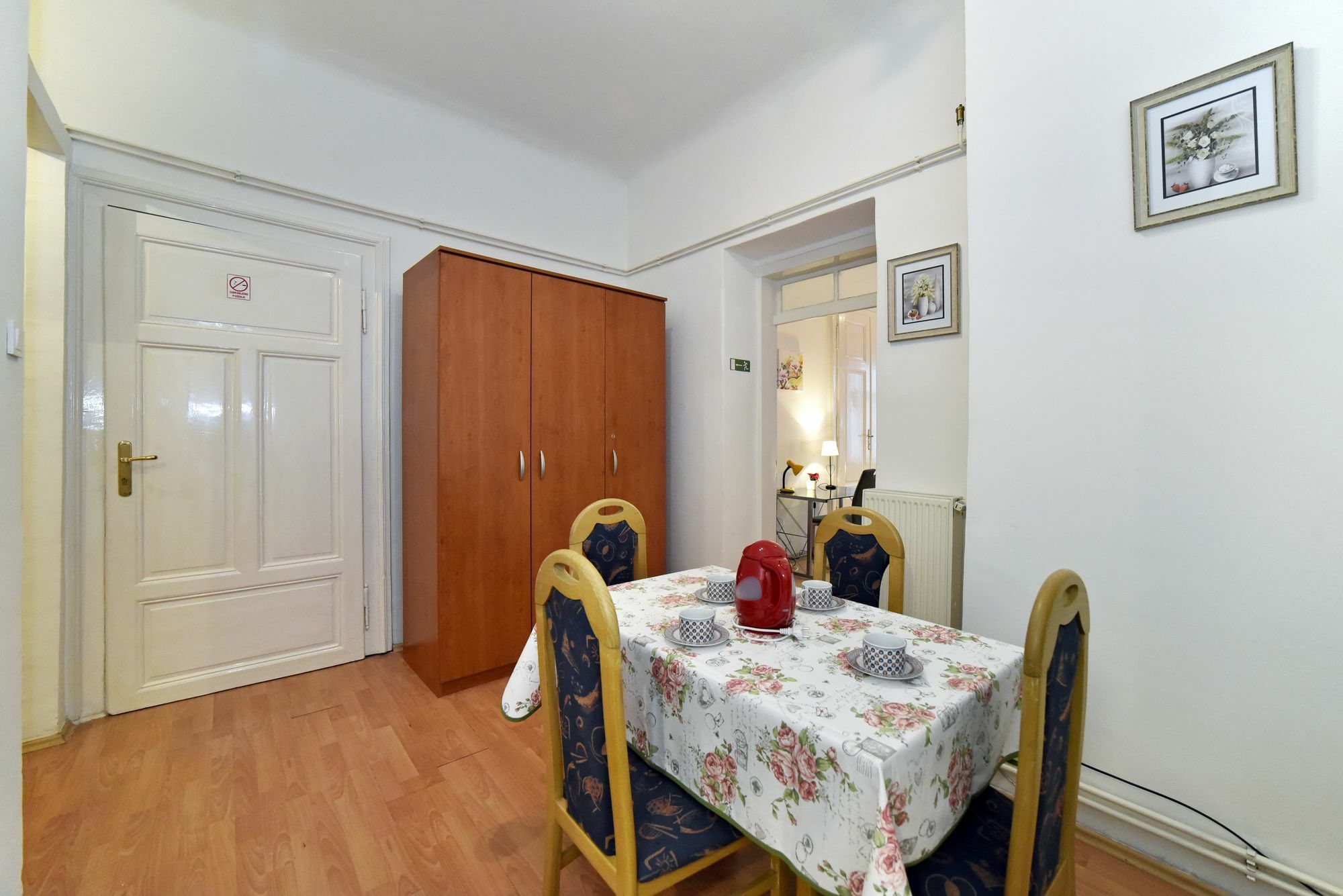 Apartment Tesla Загреб Экстерьер фото