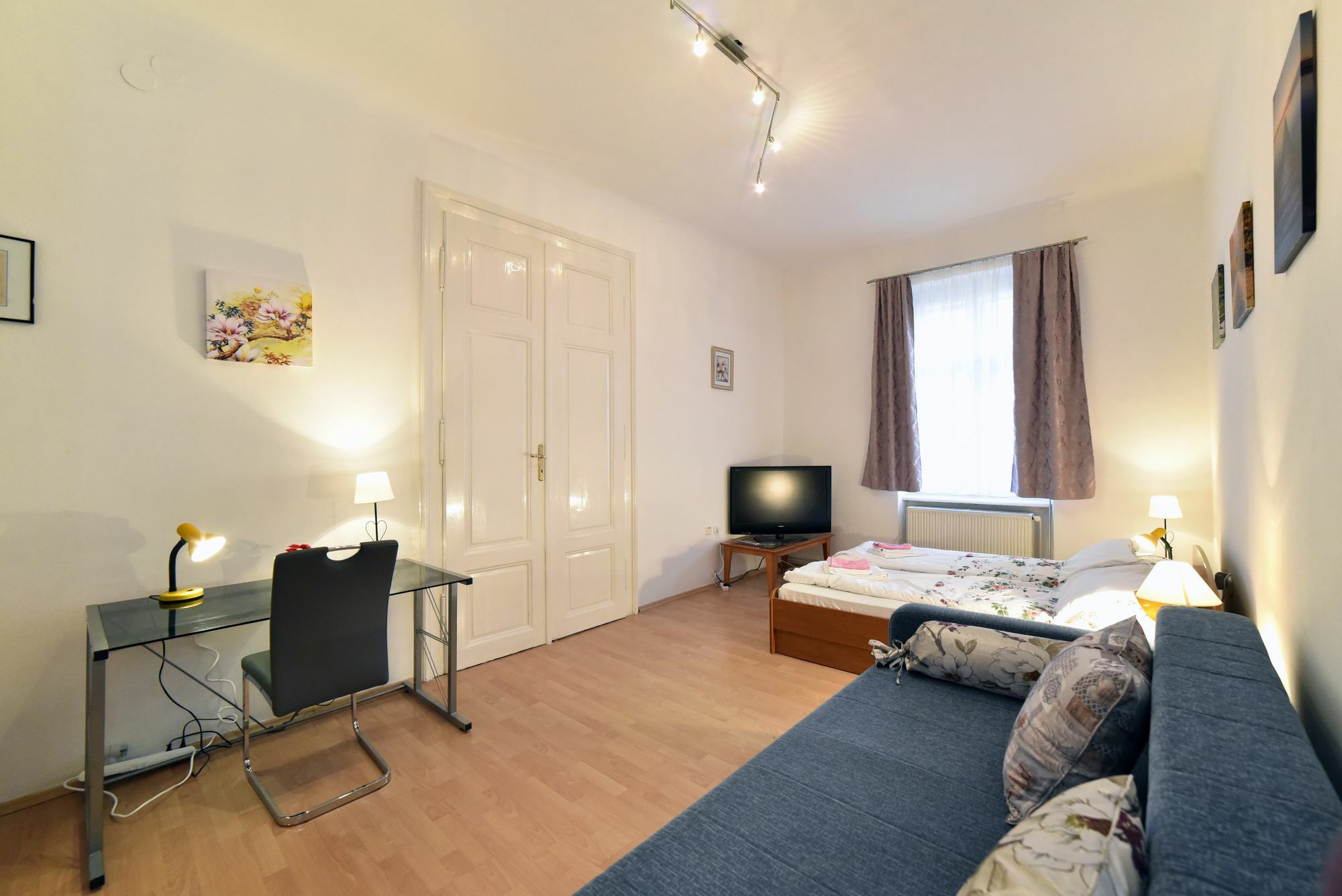 Apartment Tesla Загреб Экстерьер фото