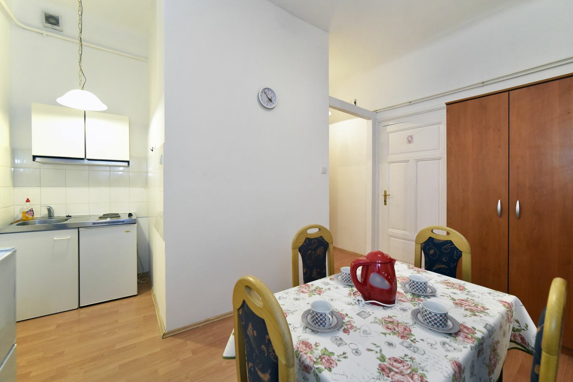 Apartment Tesla Загреб Экстерьер фото